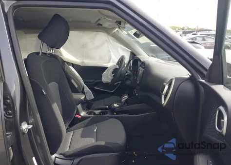 2021 Kia Soul S z USA, uszkodzony, nr VIN KNDJ23AU9M7750480